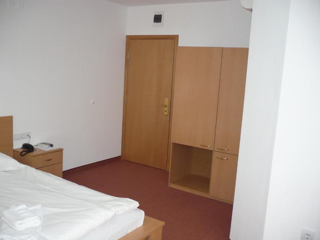 Citius Hotel Varna Værelse billede